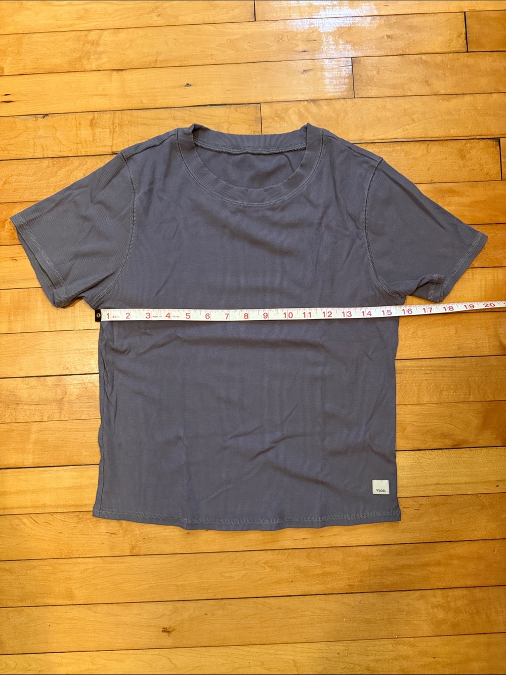 Vuori Women’s Ribbed T-Shirt - Picture 2 of 5